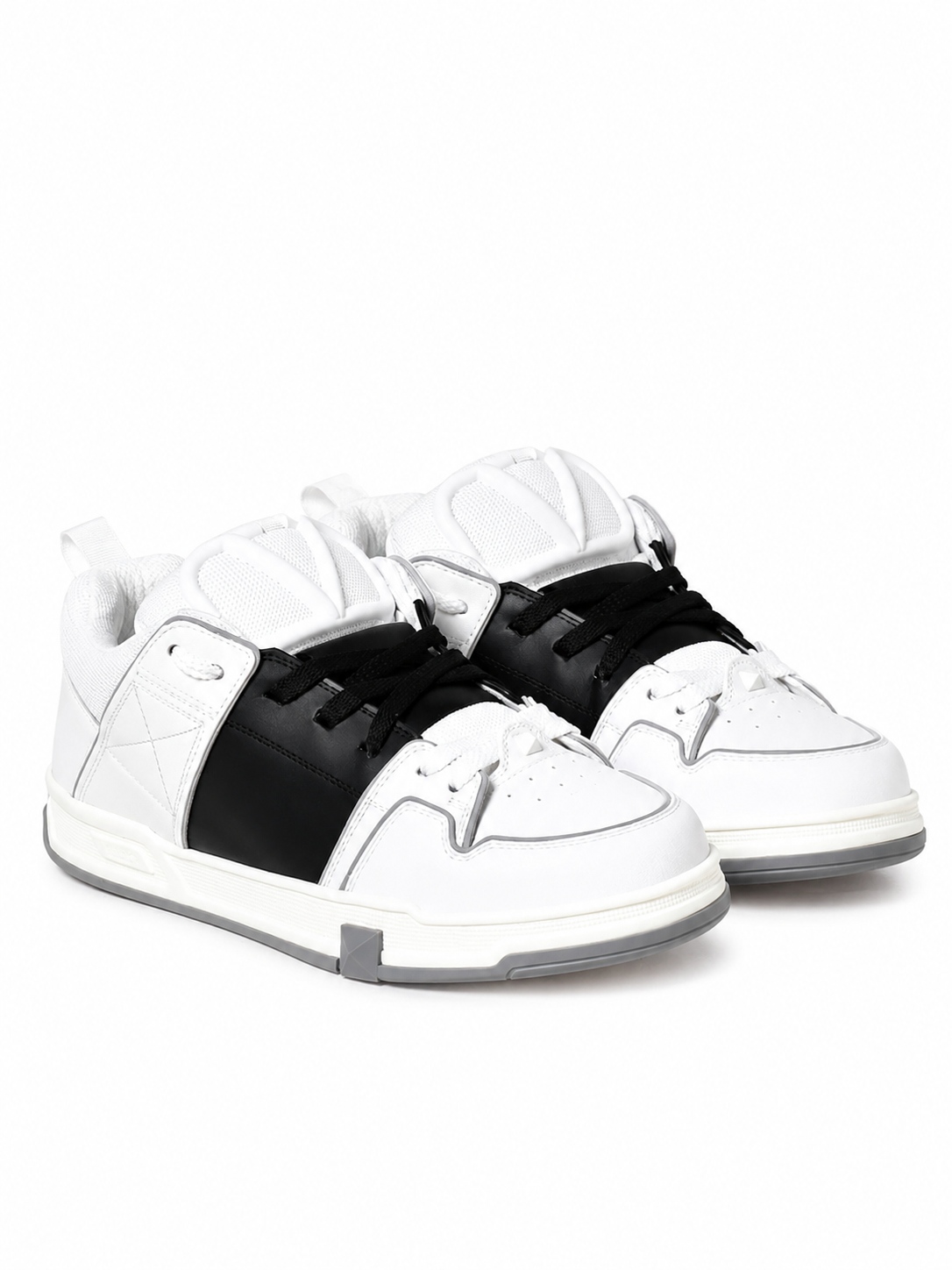 Valentino Skate Black